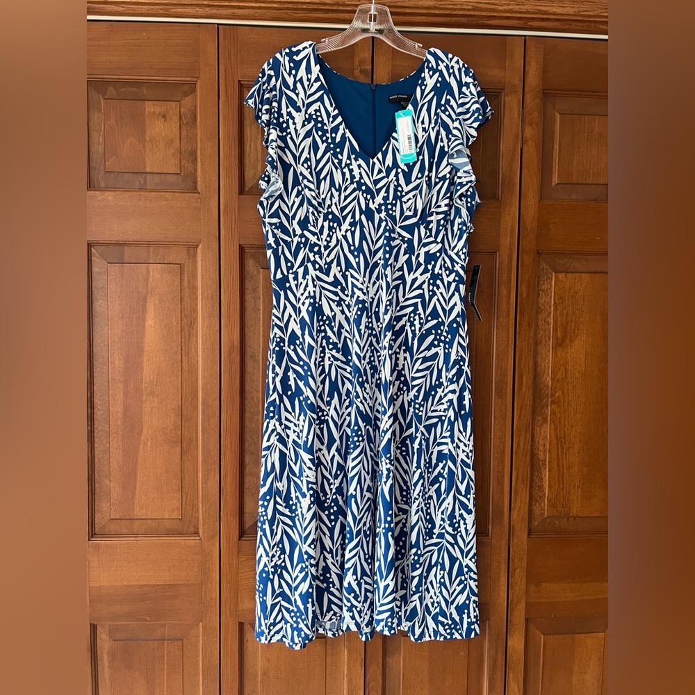 Maggy London Navy and White Leaf Midi Dress Size 14 NWT